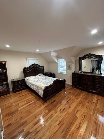 869 De Mott Avenue, Baldwin, NY 11510