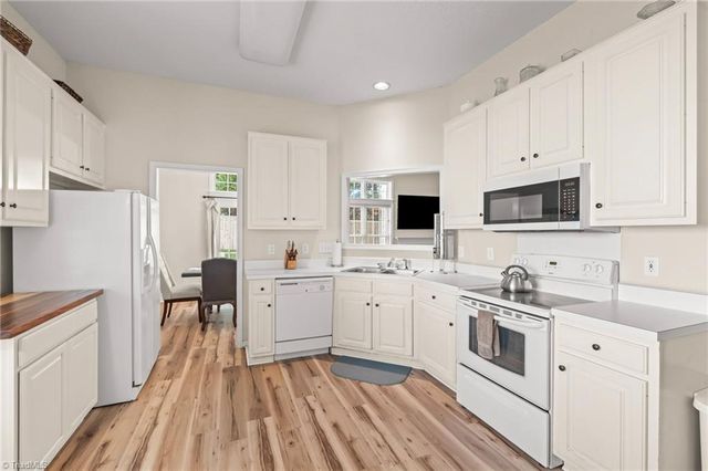 475 Silver Creek Trail, Kernersville, NC 27284