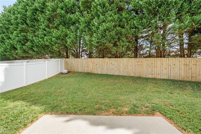 475 Silver Creek Trail, Kernersville, NC 27284