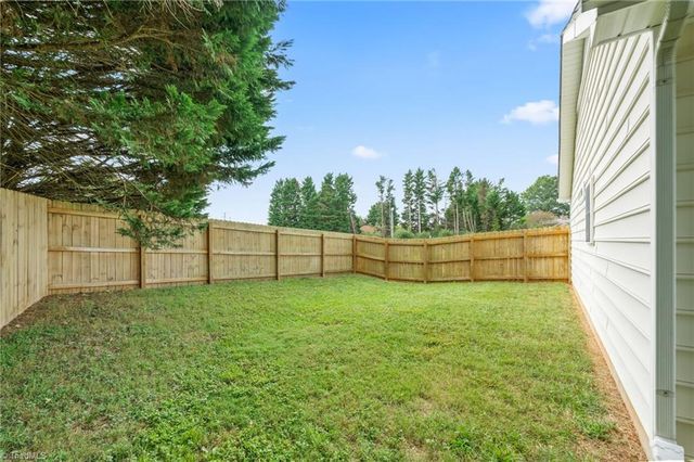 475 Silver Creek Trail, Kernersville, NC 27284