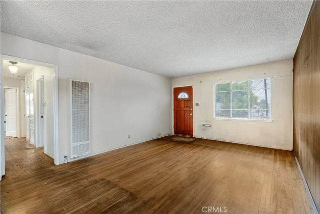 8341 Minuet Place, Panorama City, CA 91402
