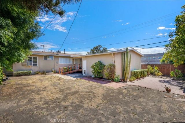 8341 Minuet Place, Panorama City, CA 91402