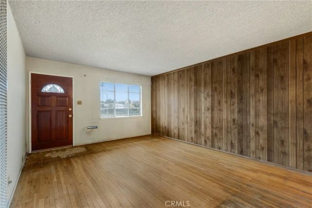 8341 Minuet Place, Panorama City, CA 91402
