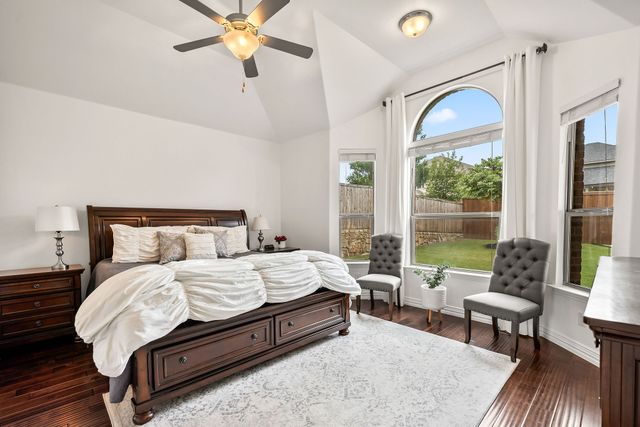 617 Wellington Drive, Roanoke, TX 76262
