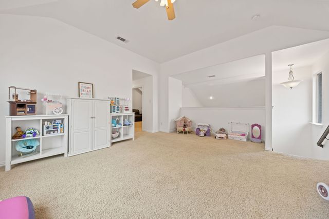 617 Wellington Drive, Roanoke, TX 76262