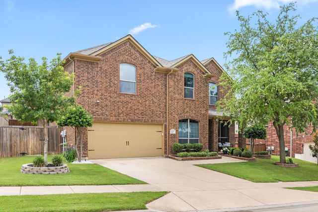617 Wellington Drive, Roanoke, TX 76262