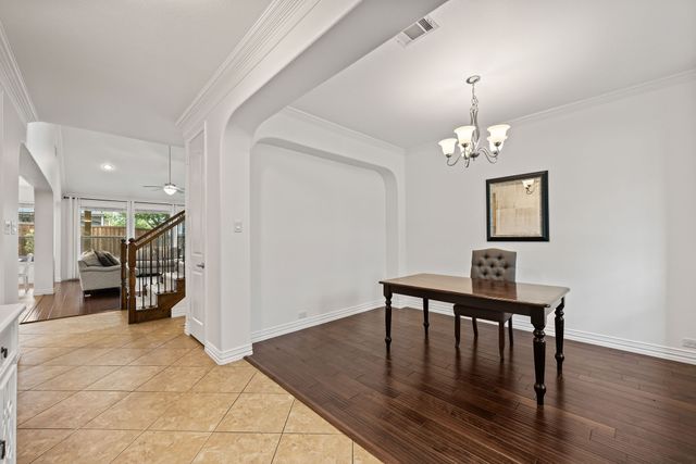 617 Wellington Drive, Roanoke, TX 76262