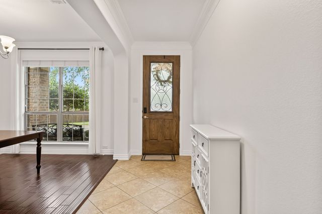 617 Wellington Drive, Roanoke, TX 76262