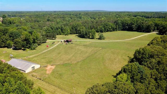 211 Little New York Road, Carrollton, GA 30116