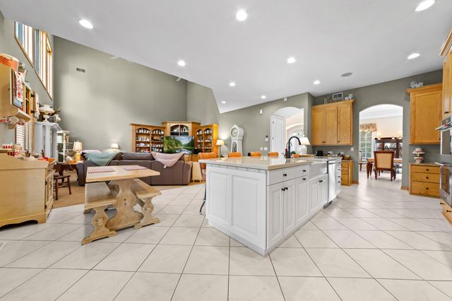 1261 Bibeau Road, White Bear Lake, MN 55110