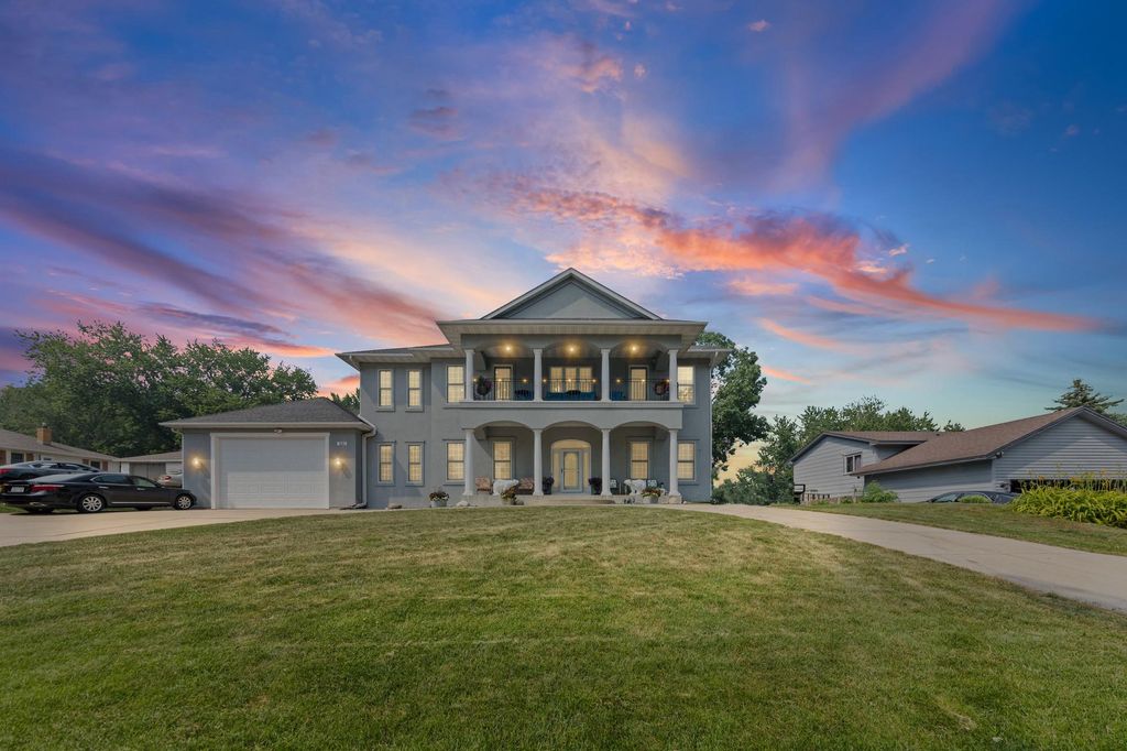1261 Bibeau Road, White Bear Lake, MN 55110
