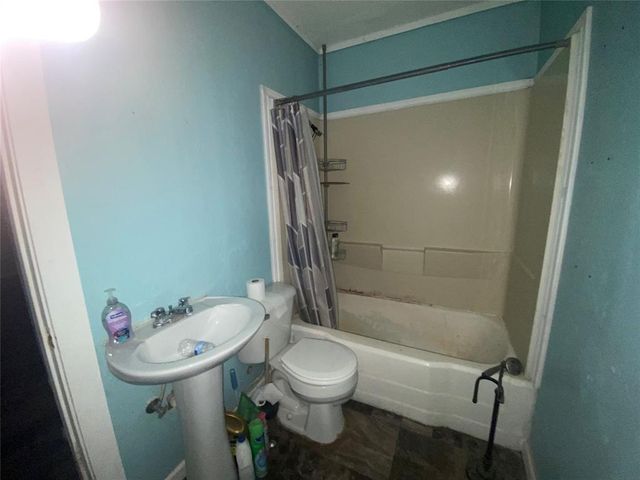 2016 E Walnut Avenue, Enid, OK 73701