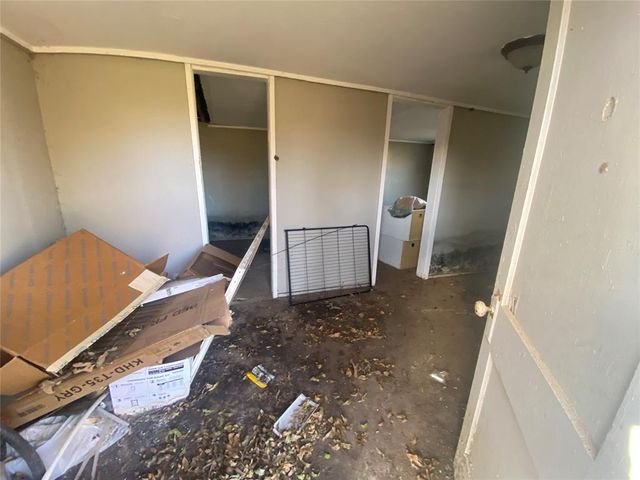 2016 E Walnut Avenue, Enid, OK 73701