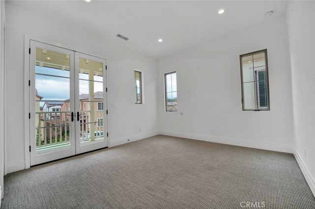 234 Coal Mine, Irvine, CA 92602