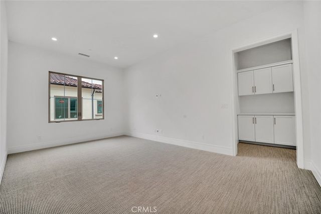 234 Coal Mine, Irvine, CA 92602