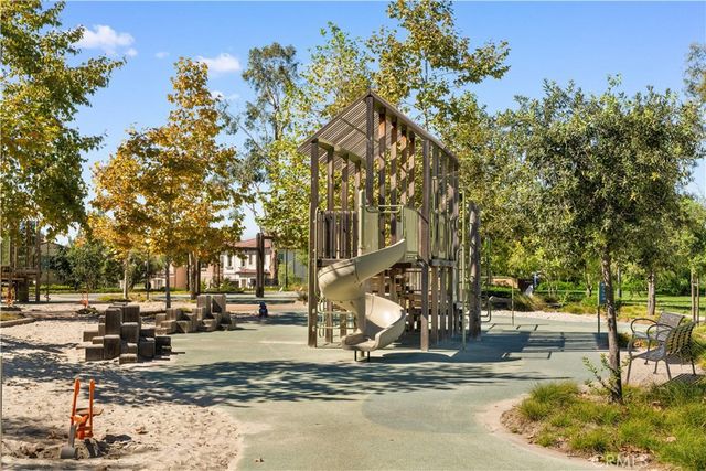 234 Coal Mine, Irvine, CA 92602