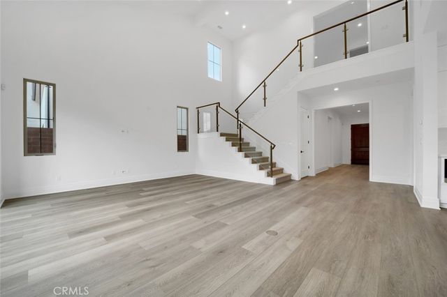 234 Coal Mine, Irvine, CA 92602