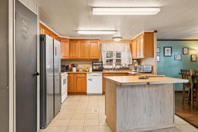 18010 Ponderosa Lane, Klamath Falls, OR 97601