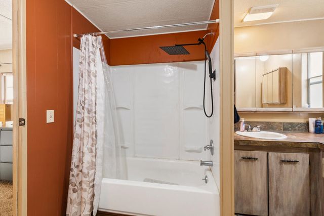 18010 Ponderosa Lane, Klamath Falls, OR 97601