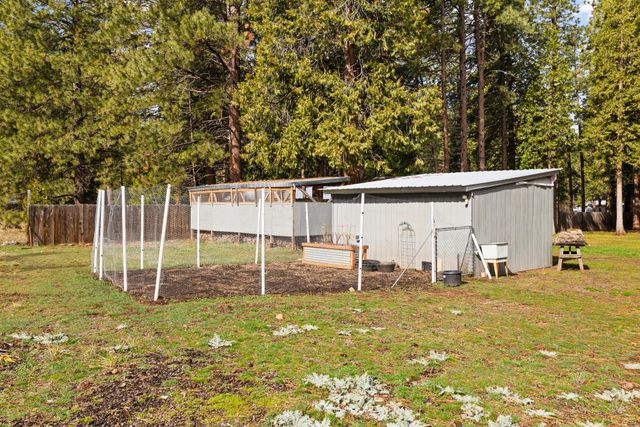 18010 Ponderosa Lane, Klamath Falls, OR 97601