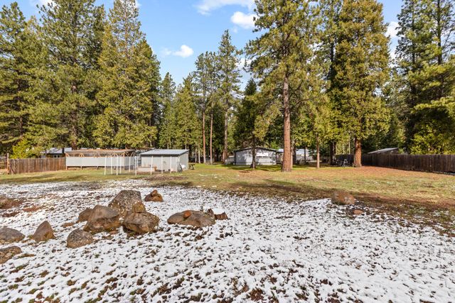 18010 Ponderosa Lane, Klamath Falls, OR 97601