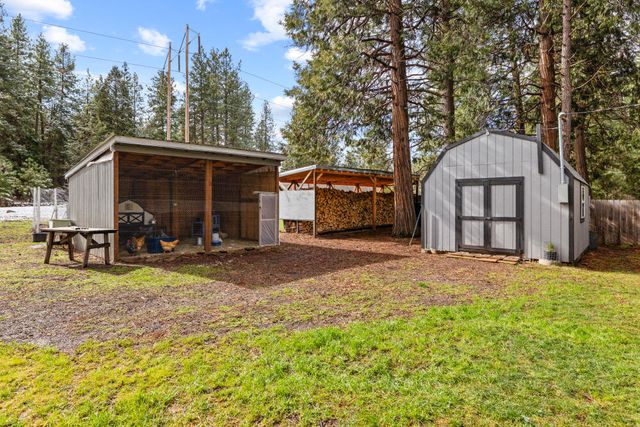 18010 Ponderosa Lane, Klamath Falls, OR 97601