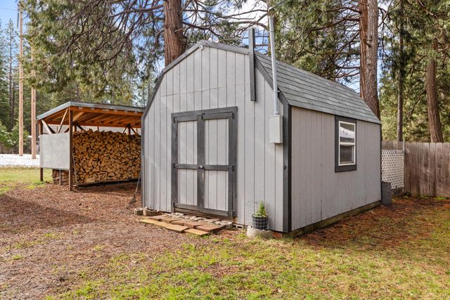 18010 Ponderosa Lane, Klamath Falls, OR 97601