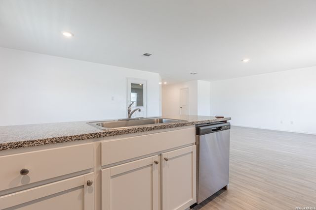 4310 FLUVIAL CIR, San Antonio, TX 78223