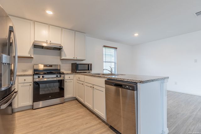 4310 FLUVIAL CIR, San Antonio, TX 78223