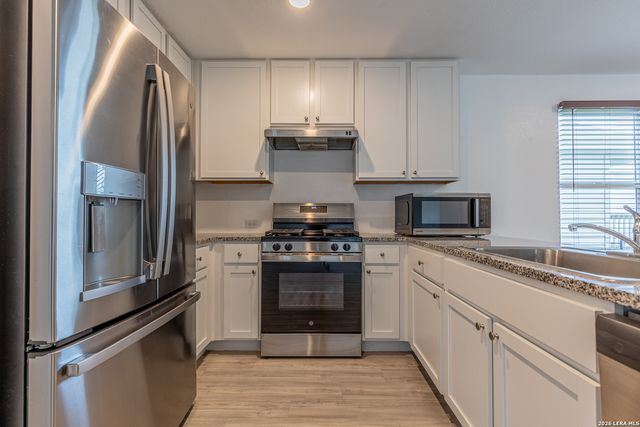 4310 FLUVIAL CIR, San Antonio, TX 78223