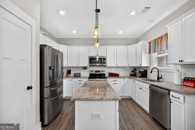 106 Palmetto Court, Jackson, GA 30233