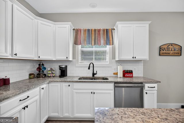 106 Palmetto Court, Jackson, GA 30233