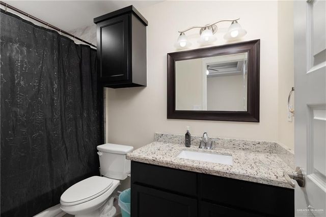 1407 W Combes Avenue, Alton, TX 78573