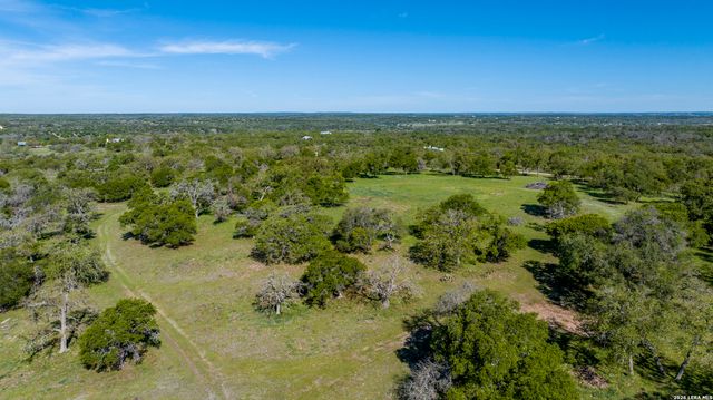 215 Dally, Fredericksburg, TX 78624