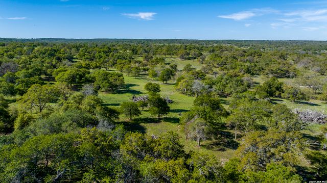 215 Dally, Fredericksburg, TX 78624