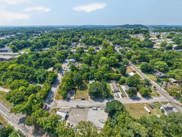 636 Delaware Ave, Madison, TN 37115