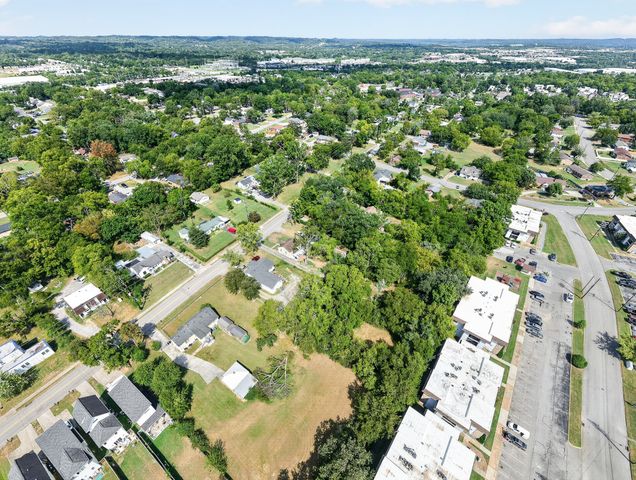636 Delaware Ave, Madison, TN 37115
