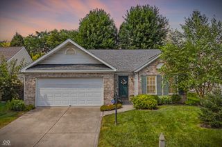 12218 Weathered Edge Drive, Fishers, IN 46037