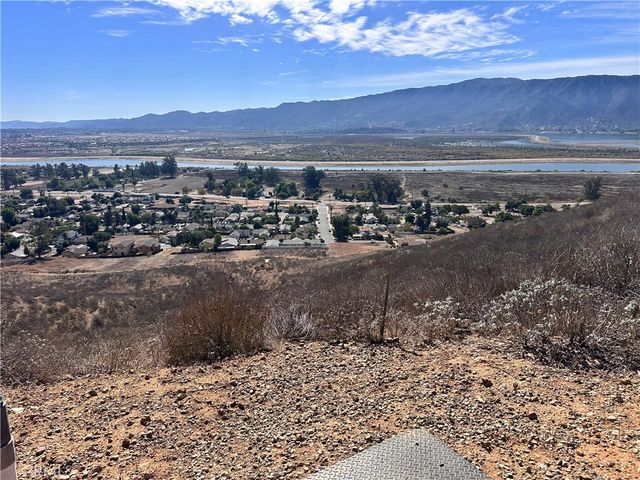 0 Summit Dr., Lake Elsinore, CA 92530