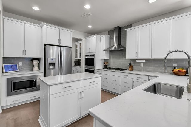 1201 Gannett Road, Mount Pleasant, SC 29464