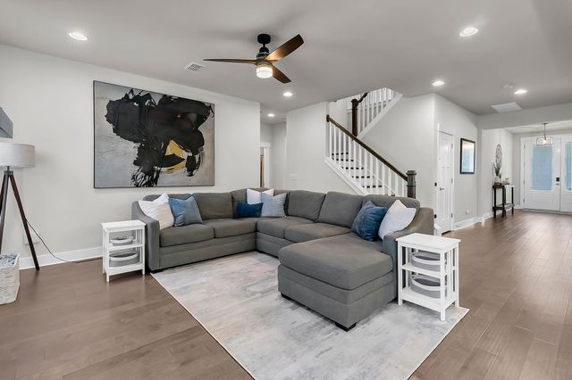 1201 Gannett Road, Mount Pleasant, SC 29464