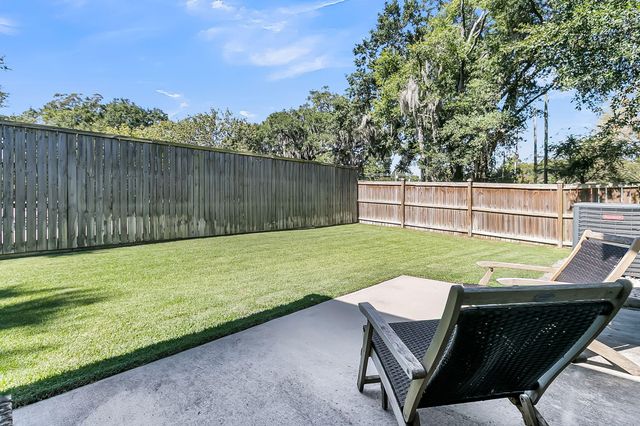 1201 Gannett Road, Mount Pleasant, SC 29464