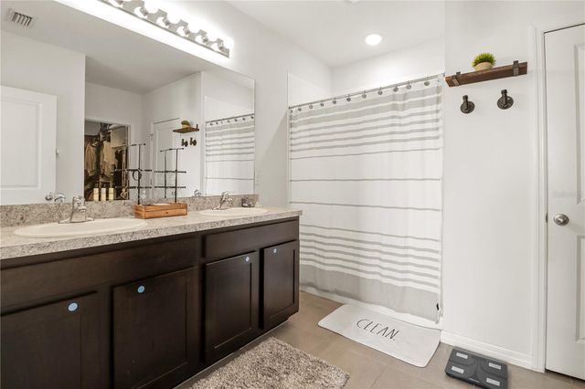 12003 LEDBURY COMMONS DRIVE, Gibsonton, FL 33534