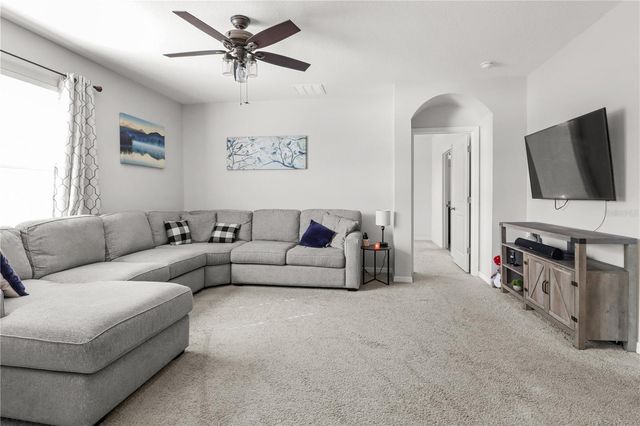 12003 LEDBURY COMMONS DRIVE, Gibsonton, FL 33534