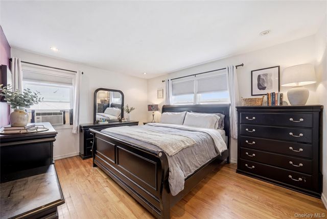 181 Branch Avenue, Freeport, NY 11520