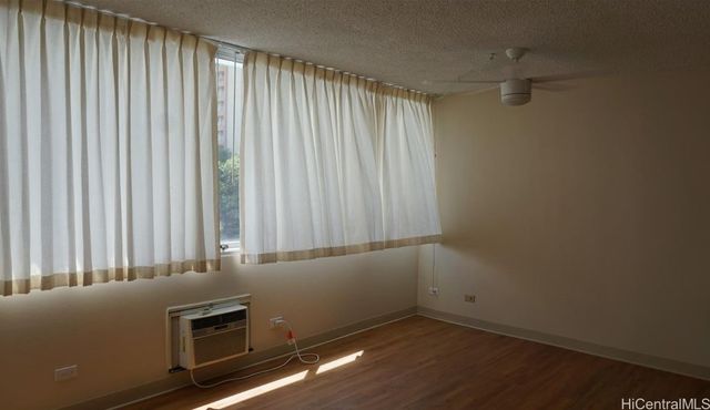 1560 Kanunu Street 403, Honolulu, HI 96814