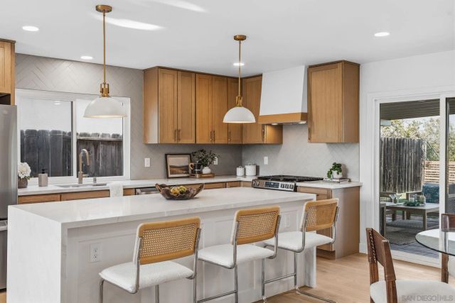 11293 Linares St, San Diego, CA 92129