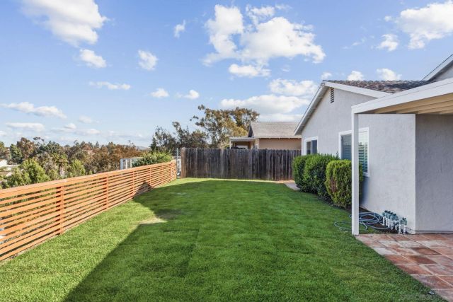 11293 Linares St, San Diego, CA 92129