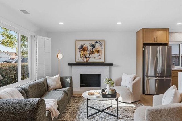 11293 Linares St, San Diego, CA 92129
