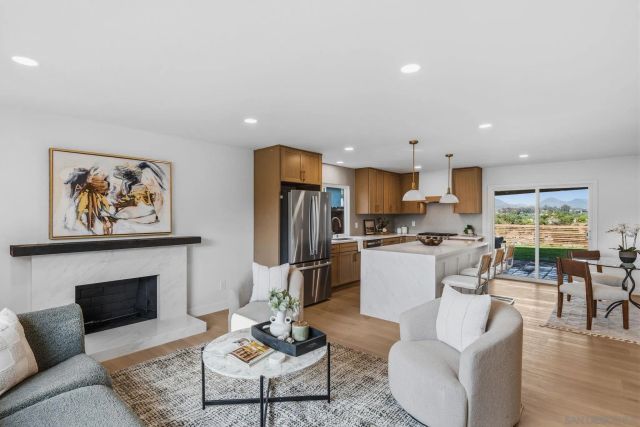 11293 Linares St, San Diego, CA 92129